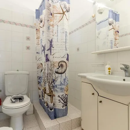 Apartament Votsalo *